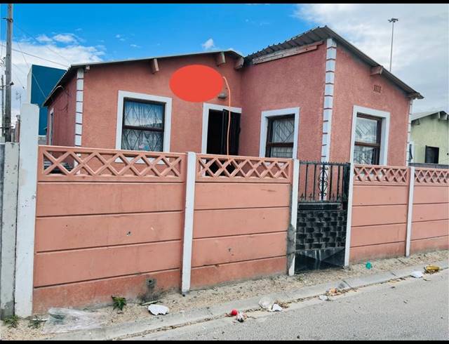 2 BEDROOM HOUSE FOR SALE IN KUYASA